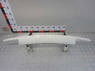 решетка радиатора Mazda 323 4 поколение 1991, 1.6 л., МКПП, хетчбэк 5 дв., BS8352810