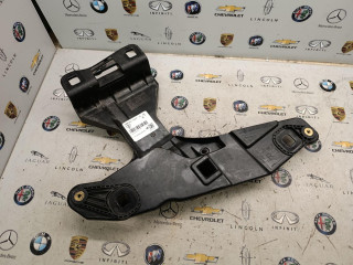 крепление фары правой Porsche 2022, 2.0 л., бензин, АКПП, 95B941122F