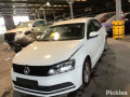 обшивка салона Volkswagen Jetta 6 поколение [рестайлинг] 2015, 1.4 л., МКПП, седан, 5C6867243B - фото №9