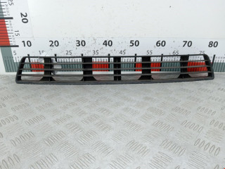 заглушка (решетка) в бампер Audi A4 B5 1996, 1.9 л., МКПП, универсал, 8D0807683