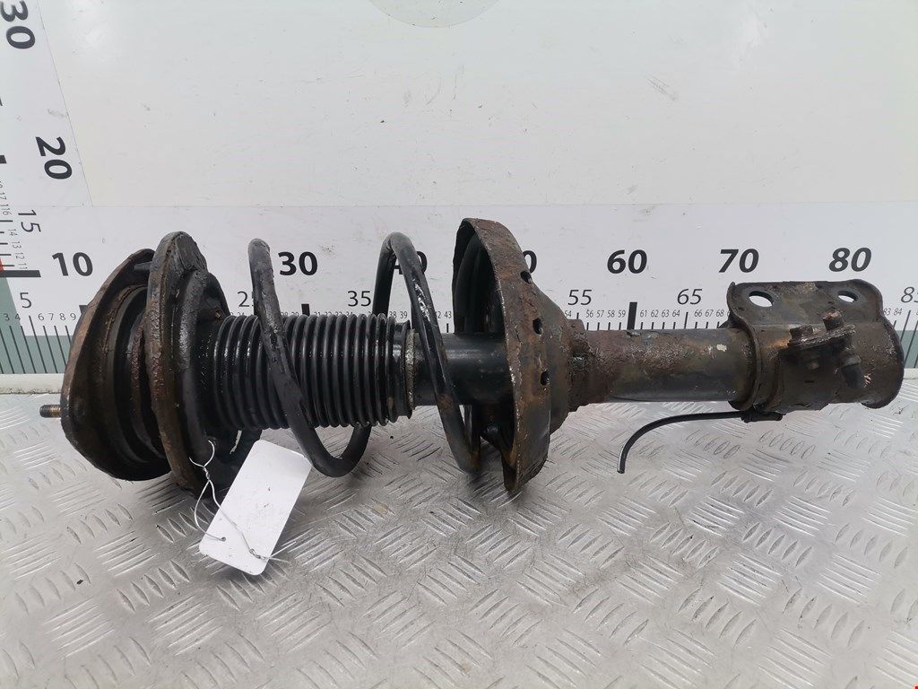 стойка амортизатора Subaru Legacy 4 поколение 2004, 2.0 л., МКПП, седан - фото №1