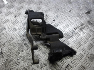 кронштейн гидроусилителя Volkswagen Passat B4 1994