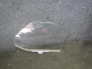 стекло двери передней левой Volkswagen Transporter T4 1995, 1.9 л., дизель, МКПП, микроавтобус