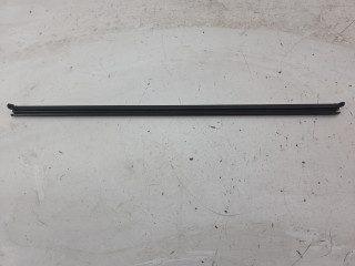 Уплотнитель стекла Volkswagen Sharan 2 поколение [рестайлинг] 2015, 2.0 л., бензин, АКПП, минивэн, 7N0843696