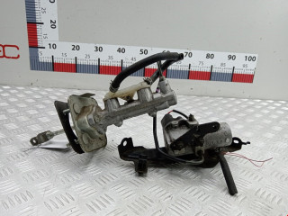 цилиндр тормозной главный Toyota 2006, 1.5 л., АКПП, хетчбэк 5 дв., 4720047010