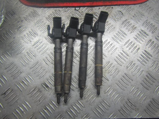 форсунка Mercedes-Benz Sprinter 2 поколение (W906) 2009, A6460701487