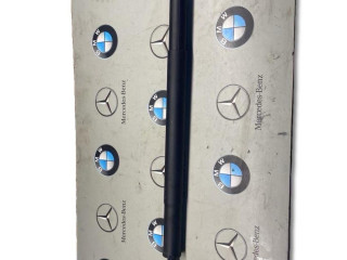 амортизатор крышки багажника (3-5 двери) BMW 2023, 3.0 л., B58 B30 A, бензин, 475, 9482803