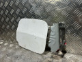 лючок топливного бака Renault Duster 1 поколение 2014, 1.5 л., K9K 858, дизель, 6МКПП, внедорожник 5 дв. - фото №2