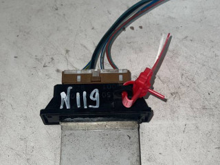 сопротивление печки Nissan Almera N16 2000, 1.5 л., QG15DE, бензин, 5МКПП, хетчбэк 5 дв.