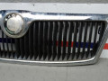 решетка радиатора Skoda Octavia 2 поколение (A5) 2007, 1.9 л., дизель, хетчбэк 5 дв., 1Z0853668 - фото №3
