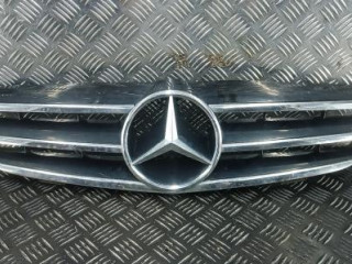 решетка радиатора Mercedes-Benz CLK-Класс C209/A209 [рестайлинг] 2006, 1.8 л., бензин, МКПП, купе