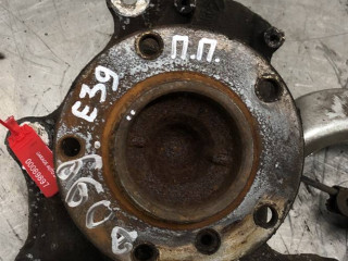 ступица передняя правая BMW 5 серия E39 [рестайлинг] 2001, 2.5 л., дизель, 5МКПП, седан