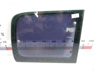 стекло кузовное боковое правое Peugeot Partner 1 поколение (M49) 2001, 1.9 л., МКПП, фургон
