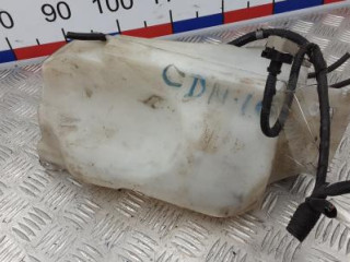 насос (моторчик) омывателя стекла Nissan Qashqai 1 поколение 2007, 1.6 л., бензин, МКПП, внедорожник 5 дв.