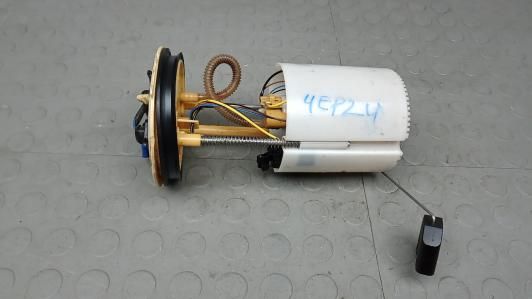 насос топливный Volkswagen Passat B6 2008, 2.0 л., дизель, седан - фото №1