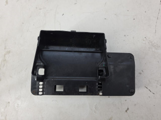 воздуховод (дефлектор) радиатора Maserati Quattroporte 6 поколение 2013, 3.0 л., бензин, АКПП, вишневый, седан, полный привод, правый руль, 670047035, 670011343