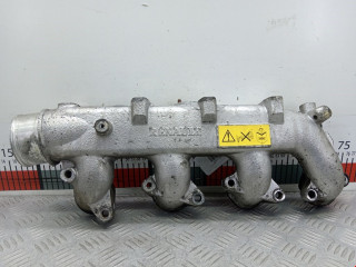 коллектор впускной Renault Midlum 1 поколение 2004, 6.2 л., МКПП, 5010450724