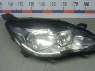 фара правая Peugeot 308 T9 2015, 1.6 л., дизель, МКПП, универсал, 9800553180, 030128760200