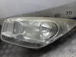 фара левая Kia Venga 1 поколение 2011, 1.4 л., бензин, МКПП, хетчбэк 5 дв., 921011P500