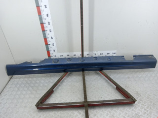 накладка на порог внутренняя BMW 3 серия E46 2003, 2.0 л., МКПП, универсал, 51718211943