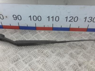 щеткодержатель (поводок стеклоочистителя, дворник) Kia Cerato 1 поколение 2005, 1.5 л., CRDi, дизель, МКПП, хетчбэк 5 дв.