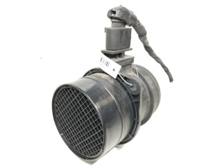 расходомер воздуха Volkswagen Scirocco 3 поколение 2011, 2.0 л., дизель, 03G906461C, 0281002735