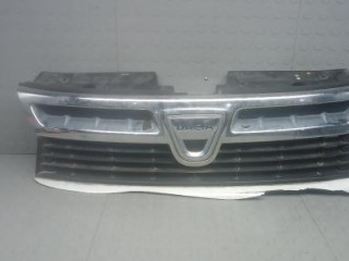 решетка радиатора Renault Duster 1 поколение 2013, 1.5 л., DCi, дизель, МКПП, внедорожник 5 дв.