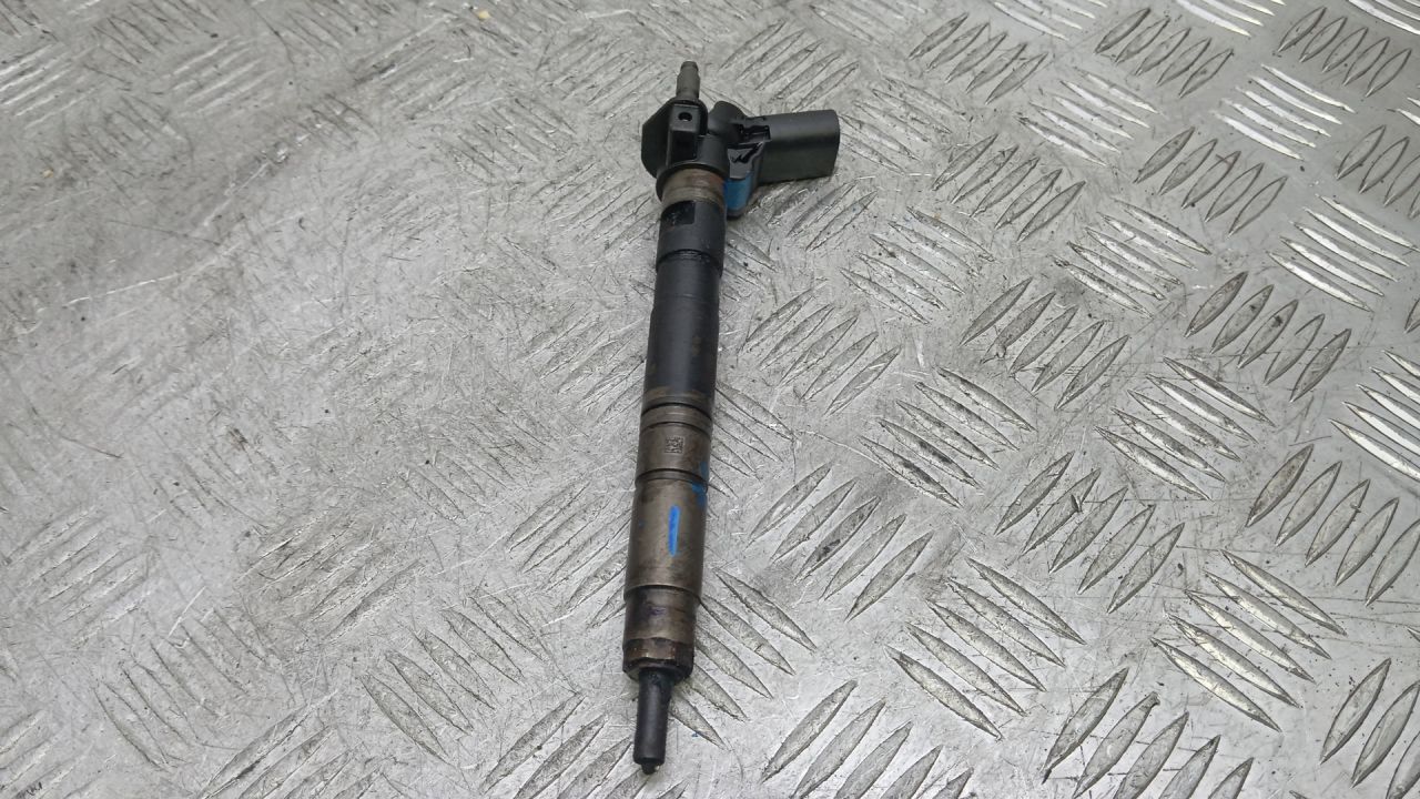 форсунка Volkswagen Passat B6 2008, 2.0 л., дизель, 03L130277, 0445116030 - фото №1