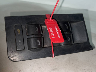 блок управления стеклоподъемниками Audi A6 4B/C5 2000, 2.4 л., AML, бензин, 5МКПП, универсал