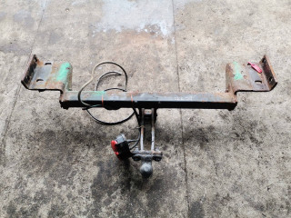 прицепное устройство (фаркоп) Hyundai ix35 1 поколение 2011, 2.0 л., D4HA, дизель, 6МКПП, внедорожник 5 дв.