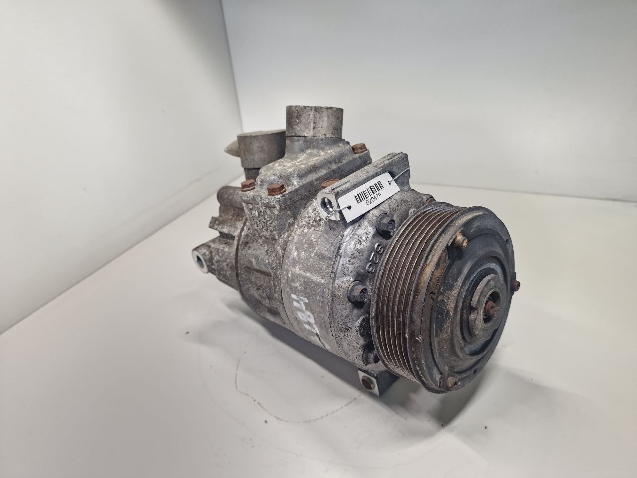 компрессор кондиционера Volkswagen Passat B6 2007, 2.0 л., TDi, дизель, 1K0820803Q - фото №1