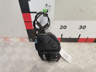 замок двери задней левой Lexus CT 1 поколение 2013, 1.8 л., АКПП, хетчбэк 5 дв., 6906033131