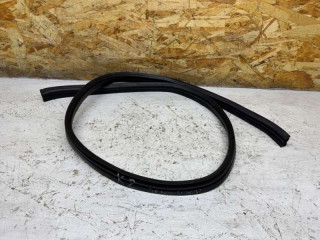 уплотнитель подкапотного пространства Mercedes-Benz CLS-Класс C219 2006, A2116280398