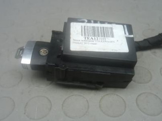 ключ-карта Volkswagen Passat B7 2012, 2.0 л., дизель, МКПП, седан, 3C0837216E, 3C0959752BA