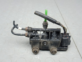 блок клапанов активного стабилизатора Land Rover Discovery 4 поколение 2012, 3.0 л., дизель, внедорожник 5 дв.