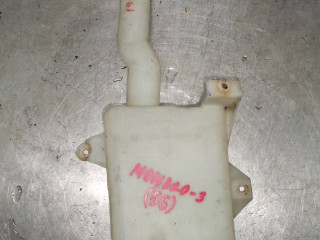 бачок омывателя Ford Mondeo 3 поколение 2003, 2.0 л., бензин, 5МКПП, зеленый, универсал