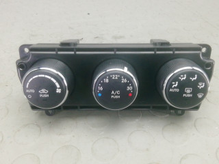блок управления печки / климат-контроля Jeep Compass 1 поколение [рестайлинг] 2011, 2.0 л., бензин, МКПП, внедорожник 5 дв., P55111134AC