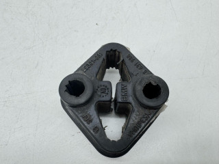 кронштейн глушителя BMW 3 серия G20 2020, 8631988