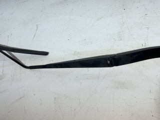 щеткодержатель (поводок стеклоочистителя, дворник) Chevrolet Equinox 3 поколение 2020, 1.5 л., бензин, АКПП, внедорожник 5 дв., передний привод