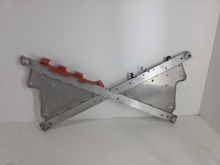 распорка стоек BMW i3 L01 2015, электро, 6852678