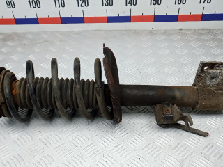 стойка передняя правая Peugeot 3008 1 поколение 2010, 1.6 л., дизель