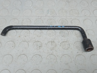 ключ колесный (балонный) Peugeot 308 T7 2008, 1.6 л., дизель, хетчбэк 5 дв.