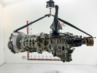 КПП механическая (МКПП) Mitsubishi Pajero 3 поколение 2001, 3.2 л., МКПП, внедорожник 5 дв., MR528729