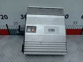 усилитель музыкальный Toyota 2007, 1.5 л., вариатор, хетчбэк 5 дв., 826800W460