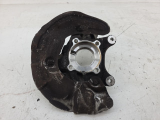 кулак поворотный правый BMW 2 серия Active Tourer F45 2015, 2.0 л., бензин, АКПП, черный, хетчбэк 5 дв., 6870838