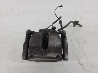 суппорт BMW 2 серия Active Tourer F45 2015, 2.0 л., бензин, АКПП, черный, хетчбэк 5 дв., 6860265