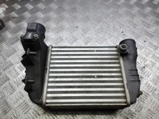 интеркулер Audi A4 B6 2002, 1.8 л., бензин, МКПП, универсал, 8E0145805L
