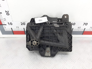 крепление аккумулятора Skoda Rapid 1 поколение NH 2015, 1.6 л., МКПП, хетчбэк 5 дв., 6C0915331D