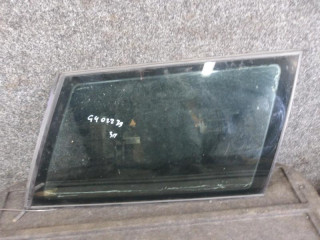 стекло кузовное боковое правое Volkswagen Golf 3 поколение 1999, 1.4 л., бензин, МКПП, универсал