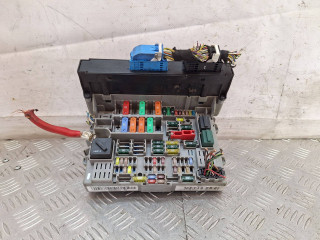 блок предохранителей BMW 3 серия E90/E91/E92/E93 [рестайлинг] 2008, 2.0 л., бензин, МКПП, седан, 31391671030101, 690662307